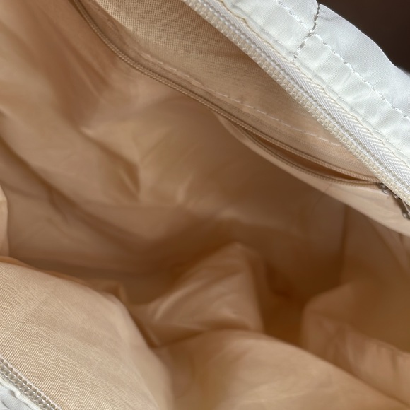 Puffy Off White Colored Slouchy Bag Quilted - Picture 4 of 6